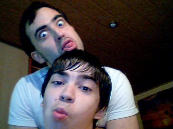 my crazy brother and varuckt mee=) - 