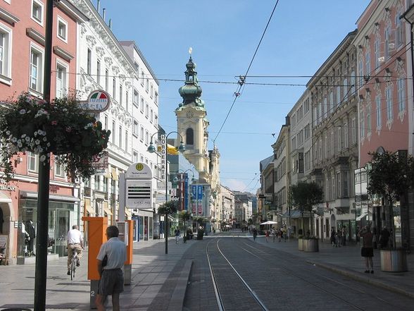 linz IN LINZ BEGINNS - 