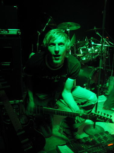 anders. / Satisfied - 