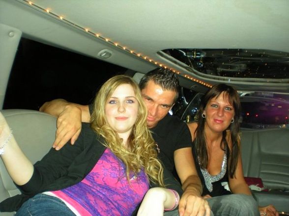 Stretch-Limo Tour und A-Danceclub - 