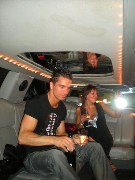 Stretch-Limo Tour und A-Danceclub - 