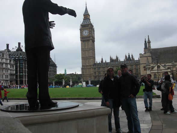 London 08 - 