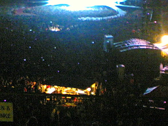 U2 - Vertigo Tour-Wien - Happel Stadion - 