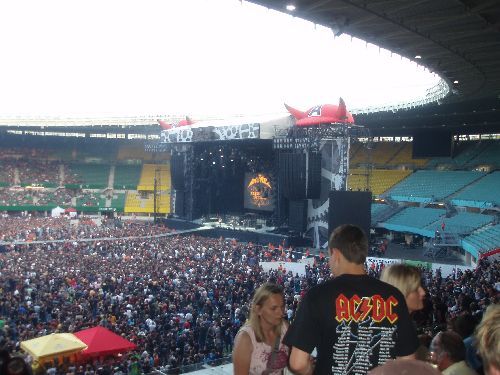 AC/DC BLACK ICE OPEN AIR TOUR - 