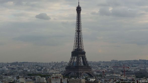 PARIS 09 - 