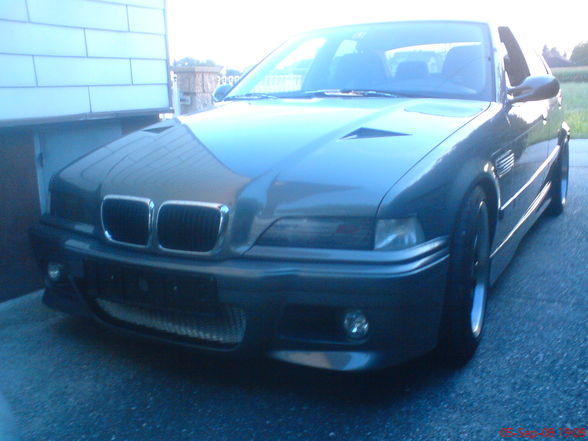 BMW  - 