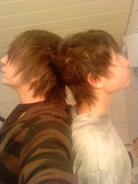 lil Brother und i in fadiigkeiit!! =P - 