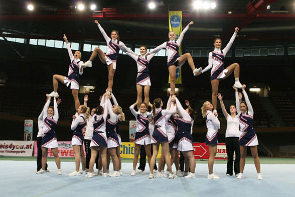 CHEER 08 - 