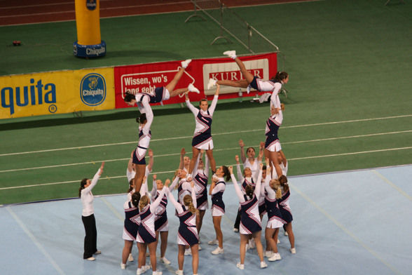 CHEER 08 - 