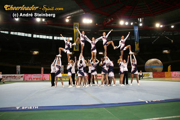 CHEER 08 - 