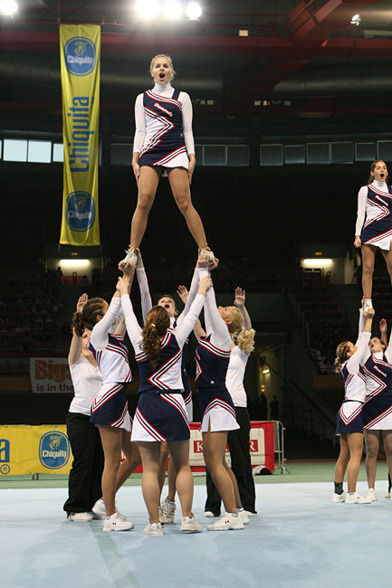 CHEER 08 - 