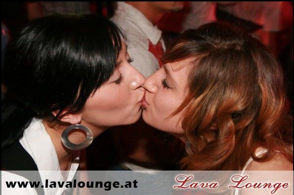 -------->LaVa_LoUnGe<-------- - 