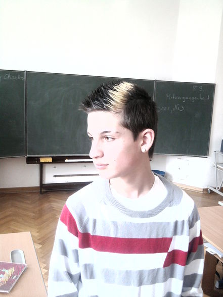 TyPiiScH wiiR..x3 - 