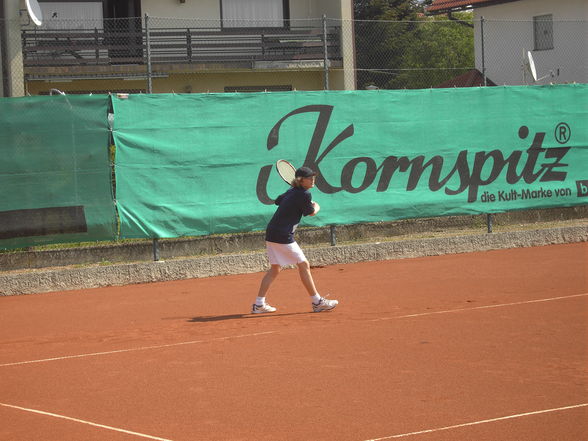 I beim Tennis (Mai 2008) - 