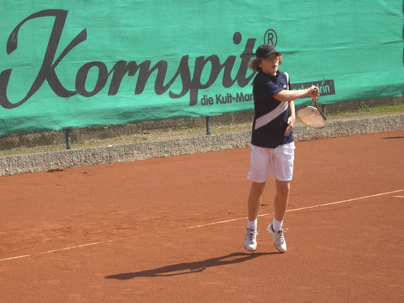 I beim Tennis (Mai 2008) - 