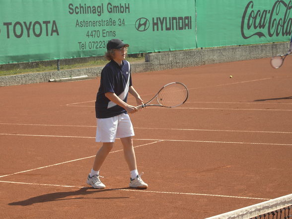 I beim Tennis (Mai 2008) - 