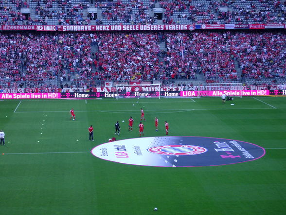 Bayern München - VFL WOLFSBURG - 