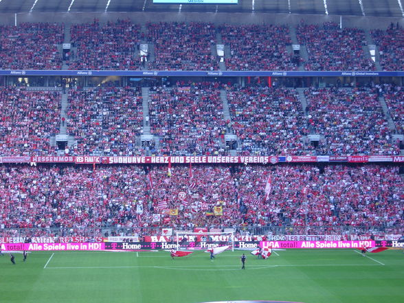 Bayern München - VFL WOLFSBURG - 