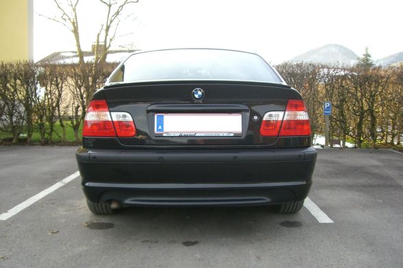 BMW  - 