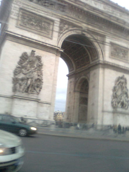 PARIS - 