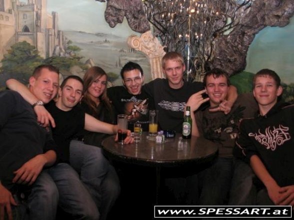 BiRtHdAy-PaRtY SpEsS - 