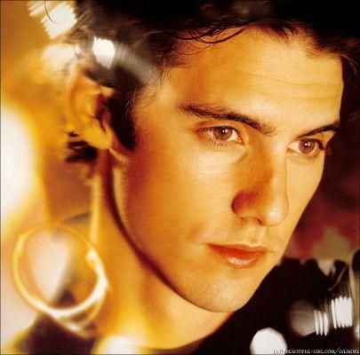 Milo Ventimiglia - 