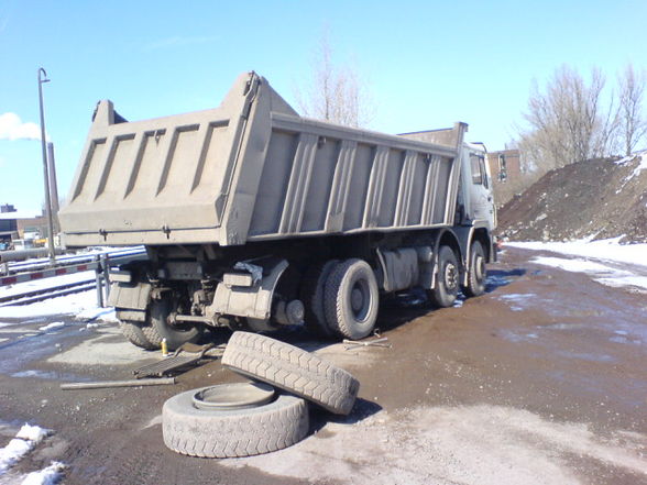 Meine Arbeit als LKW Fahrer in der VOEST - 