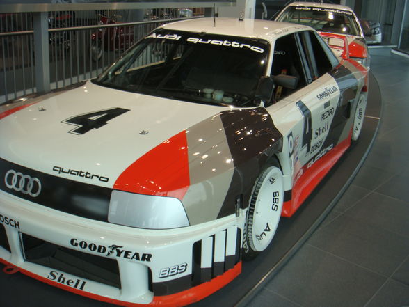 Audi museum ( die Quer-Lenker) 09 - 