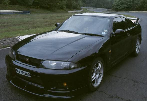 Nissan Skyline - 