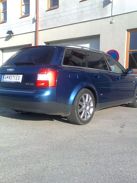 *AUDI A4 - 