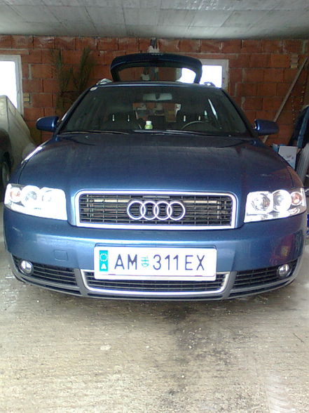 *AUDI A4 - 