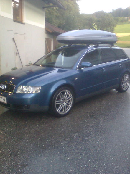 *AUDI A4 - 