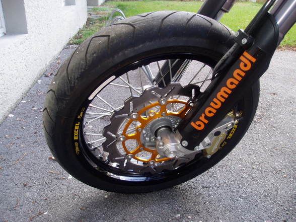 LC4 Supermoto - 