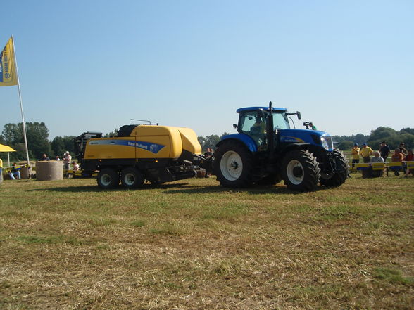 New Holland - 