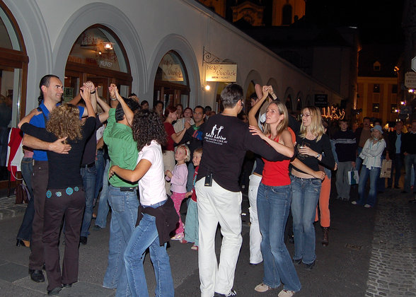 Fiesta de Salsa! - 