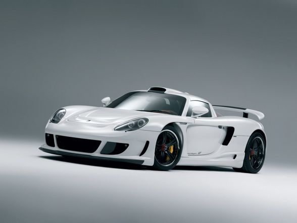 Porsche Carrera GT - 