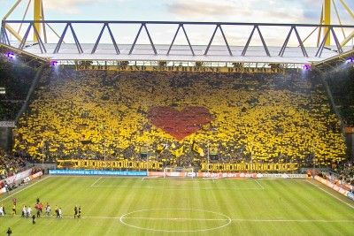 Die gelbe Wand.... - 