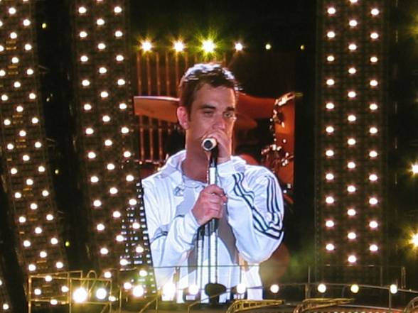 Robbie Williams-live in Budapest - 