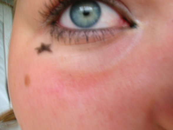 ~*~MeInE aUgEn~*~ - 