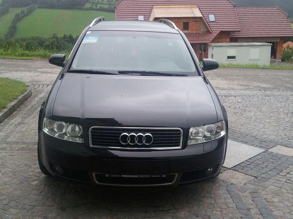 Audi A4 8E - 