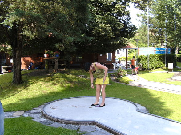 Kleine Verlobungsfeier mit Minigolf - 