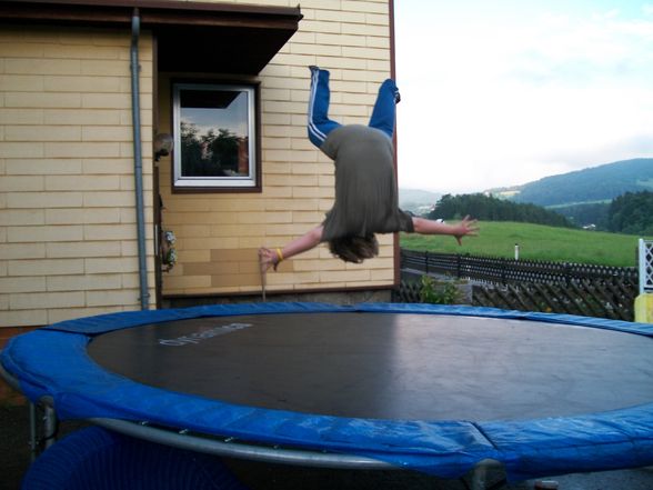 _Trampolin_= Saltos =] - 