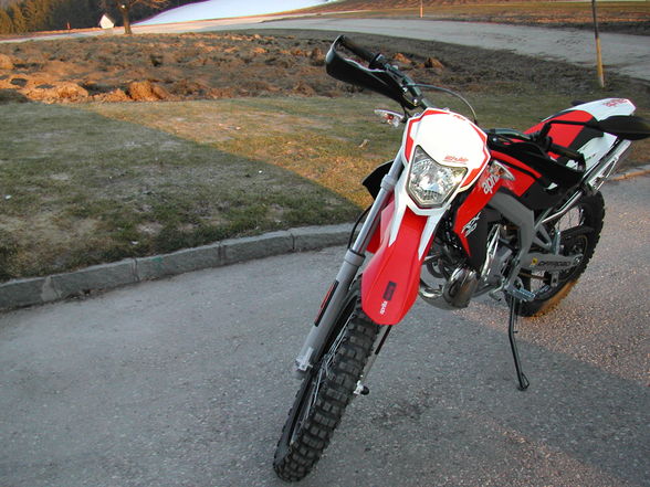 MeinE APRILIA RX 50 - 