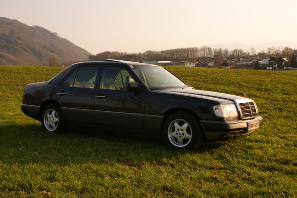 Mercedes Benz W124 - 