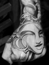 bEsT tAtToO aRtIsT - 