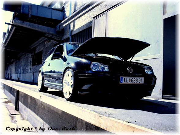 VW Golf GTI  - 