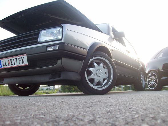 VW Jetta  - 