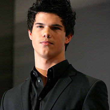 He´s called Taylor Lautner  - 