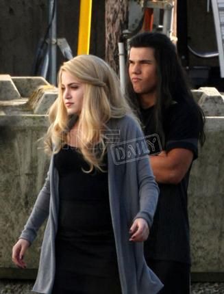 He´s called Taylor Lautner  - 