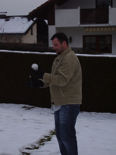 ***Jan beim spielen im Schnee*** - 